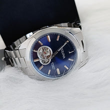 Load image into Gallery viewer, Bulova Surveyor 96A275
