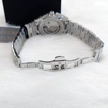 Load image into Gallery viewer, Bulova Surveyor 96A275
